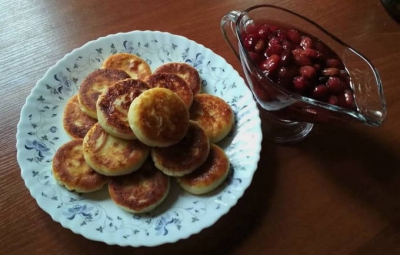 Пышные сырники из творога на сковороде классические